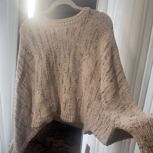 Cozy, chic slouchy fit sweater ✨